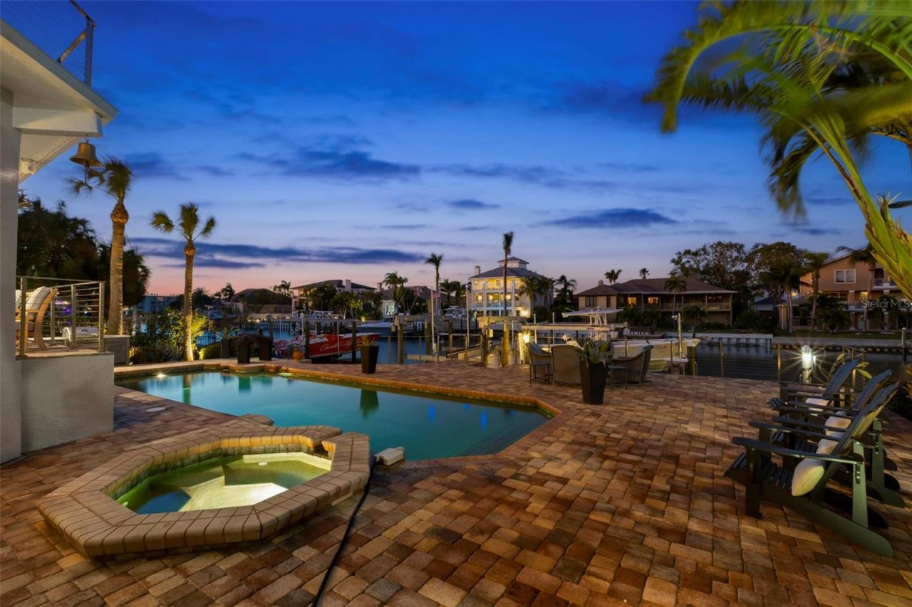 123 8th Street E, Tierra Verde, FL 33715 Photo