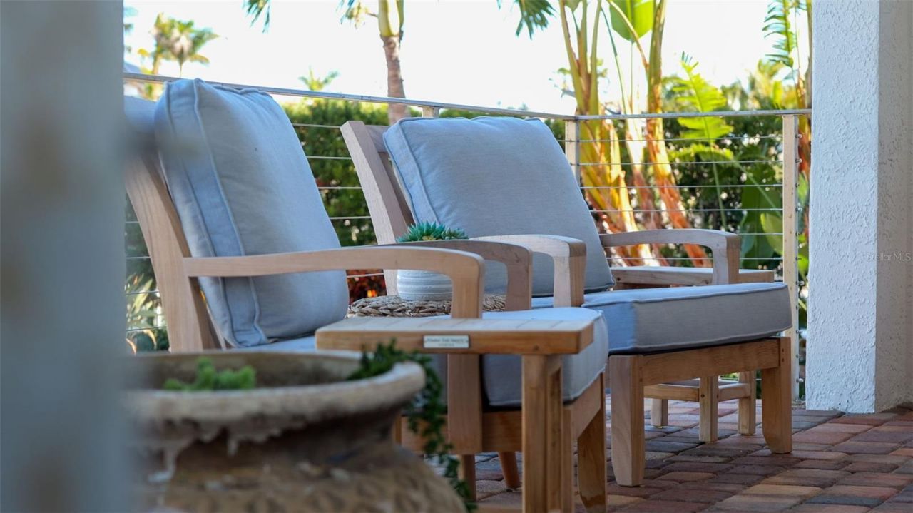 123 8th Street E, Tierra Verde, FL 33715 Photo