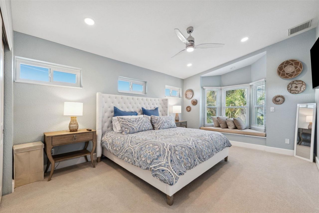 123 8th Street E, Tierra Verde, FL 33715 Photo