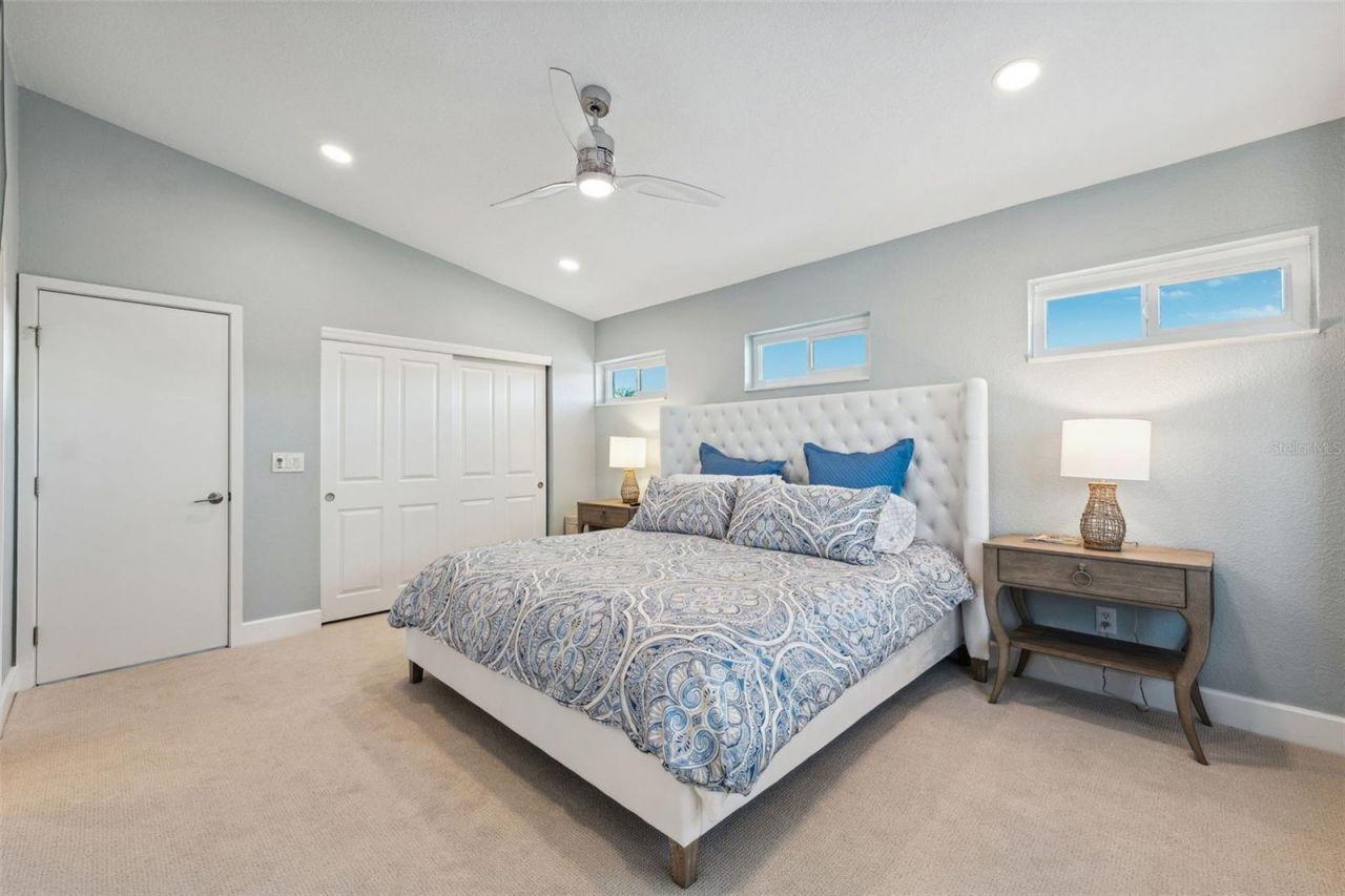 123 8th Street E, Tierra Verde, FL 33715 Photo