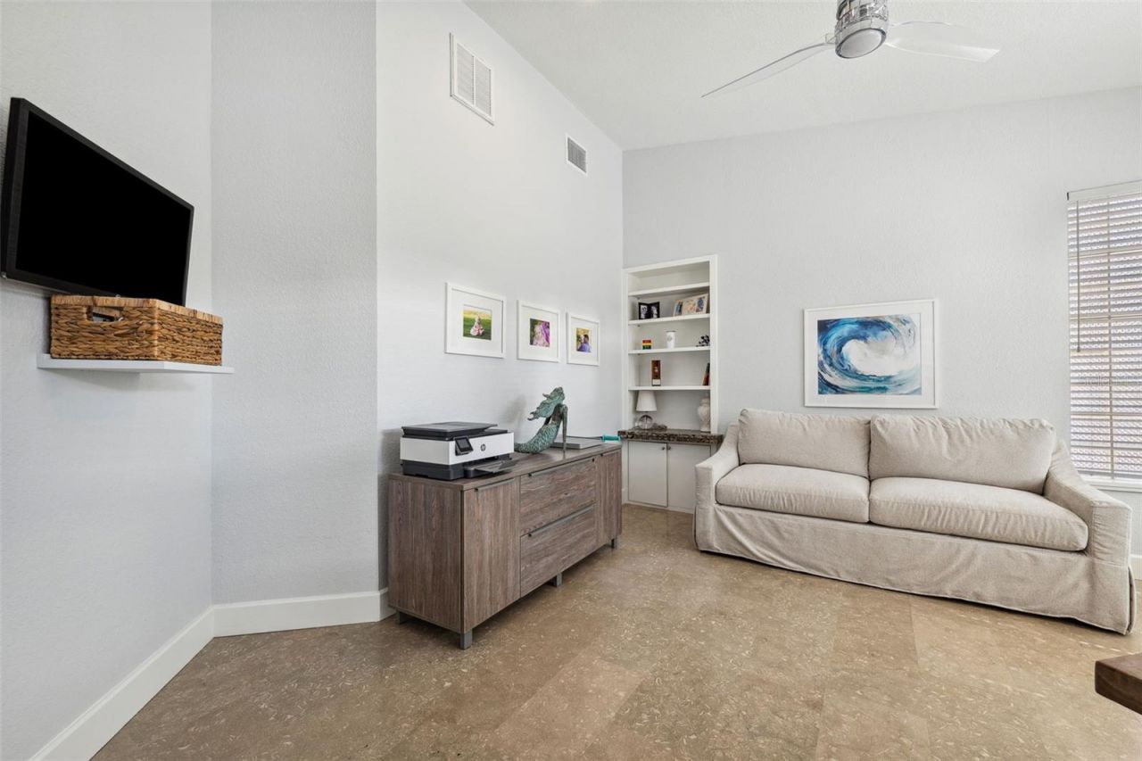 123 8th Street E, Tierra Verde, FL 33715 Photo
