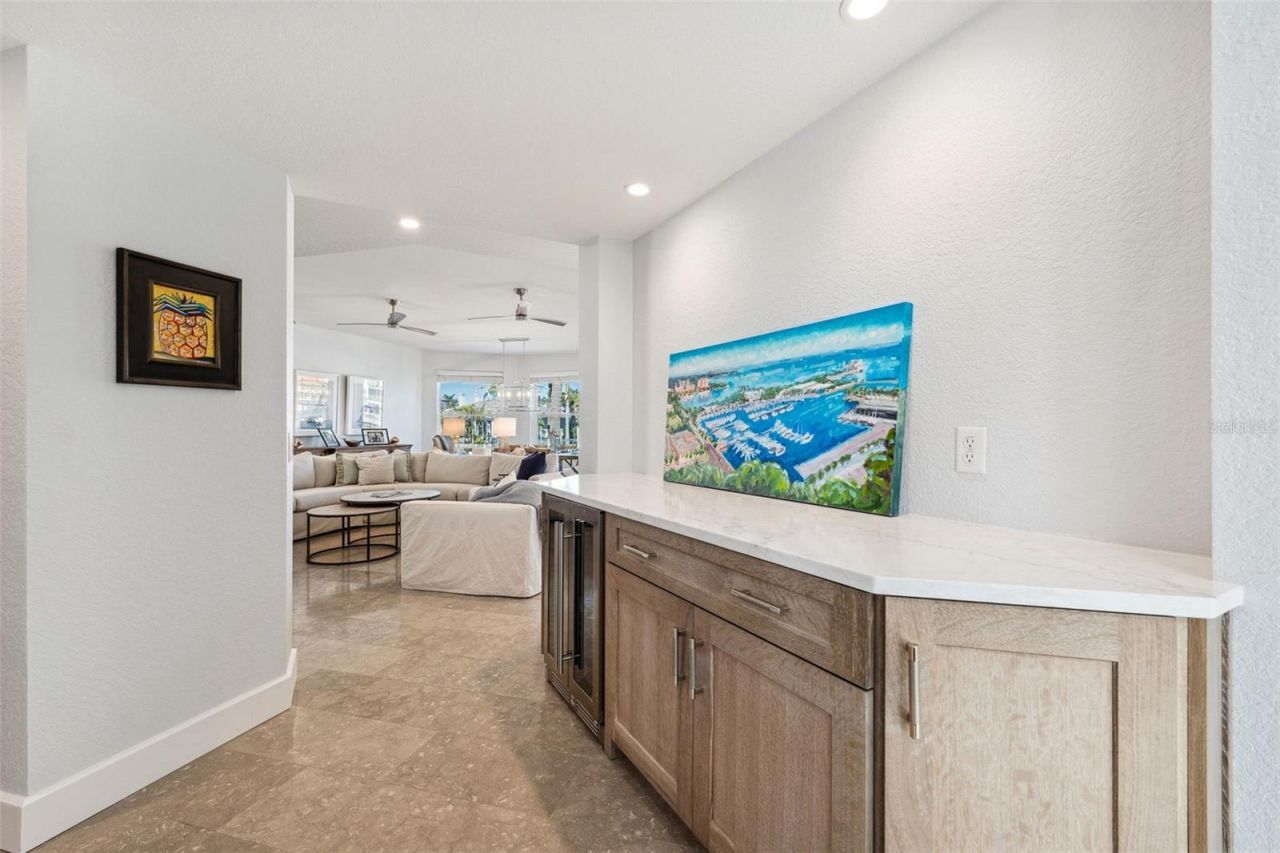 123 8th Street E, Tierra Verde, FL 33715 Photo