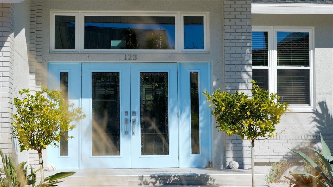 123 8th Street E, Tierra Verde, FL 33715 Photo