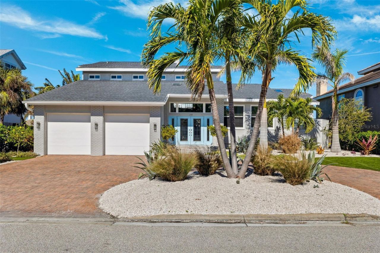 123 8th Street E, Tierra Verde, FL 33715 Photo