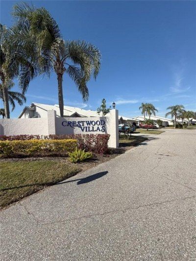 5345 Pamela Wood Way, Sarasota, FL 34233 Photo