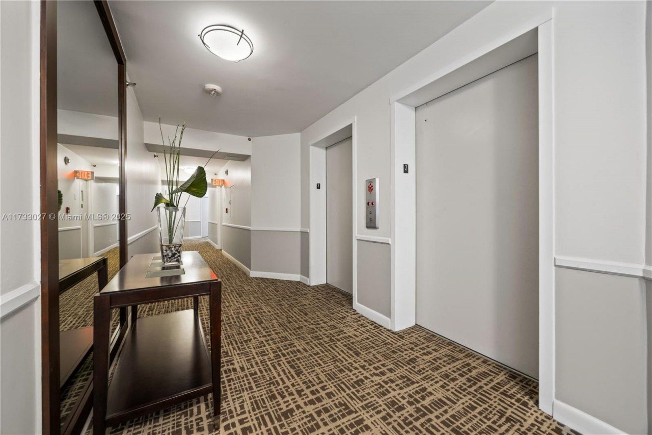 300 Three Islands Blvd, Unit 102, Hallandale Beach, FL 33009 Photo