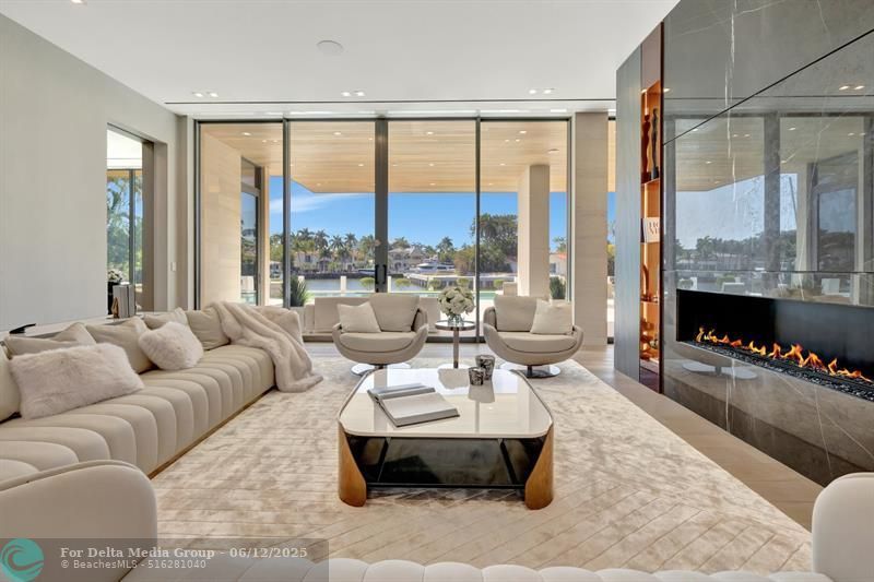 2560 Del Lago Dr, Fort Lauderdale, FL 33316 Photo