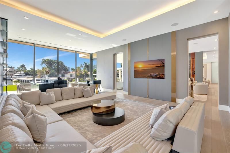 2560 Del Lago Dr, Fort Lauderdale, FL 33316 Photo