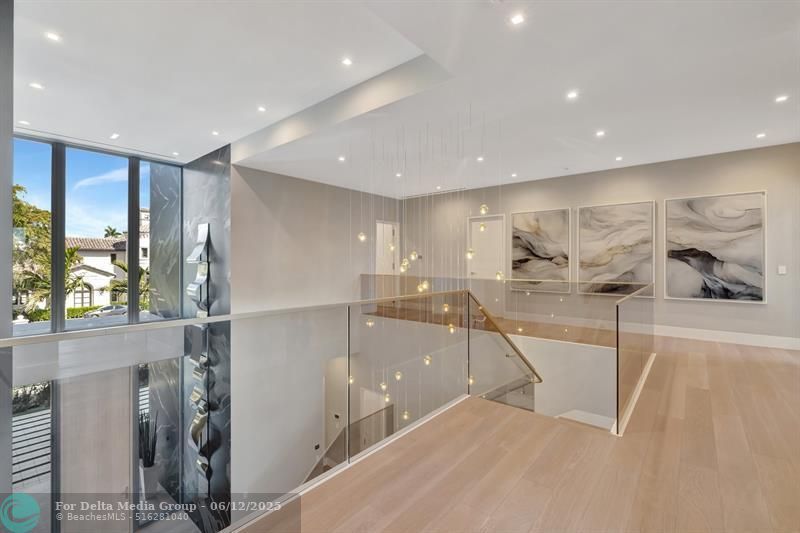 2560 Del Lago Dr, Fort Lauderdale, FL 33316 Photo