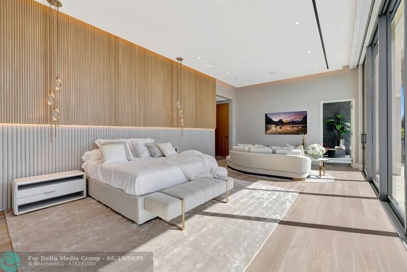 2560 Del Lago Dr, Fort Lauderdale, FL 33316 Photo