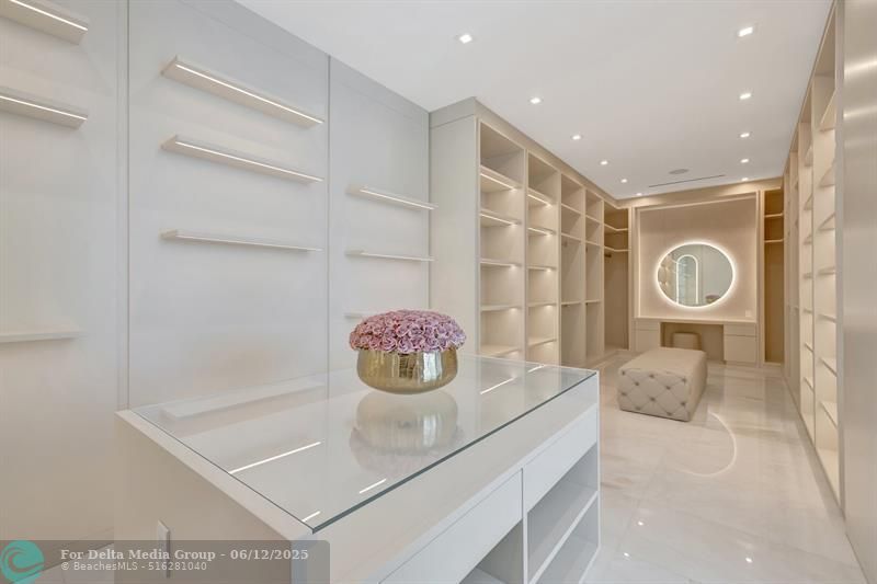 2560 Del Lago Dr, Fort Lauderdale, FL 33316 Photo