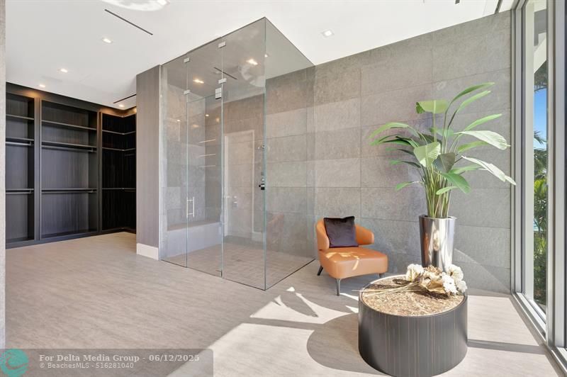 2560 Del Lago Dr, Fort Lauderdale, FL 33316 Photo