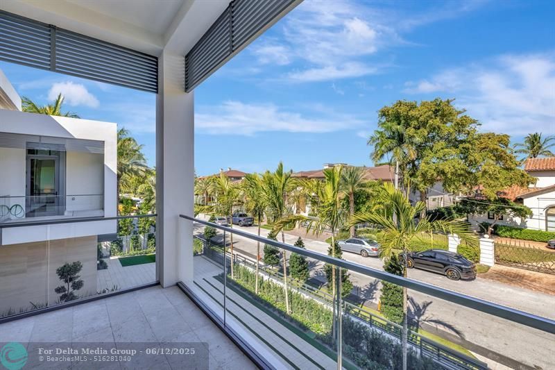 2560 Del Lago Dr, Fort Lauderdale, FL 33316 Photo