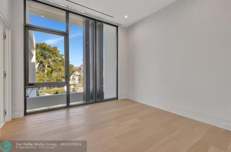 2560 Del Lago Dr, Fort Lauderdale, FL 33316 Photo