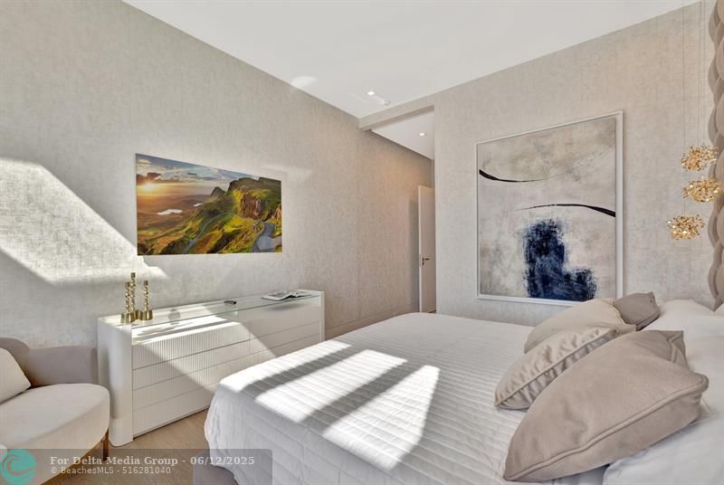 2560 Del Lago Dr, Fort Lauderdale, FL 33316 Photo