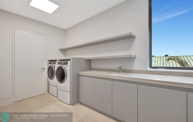 2560 Del Lago Dr, Fort Lauderdale, FL 33316 Photo