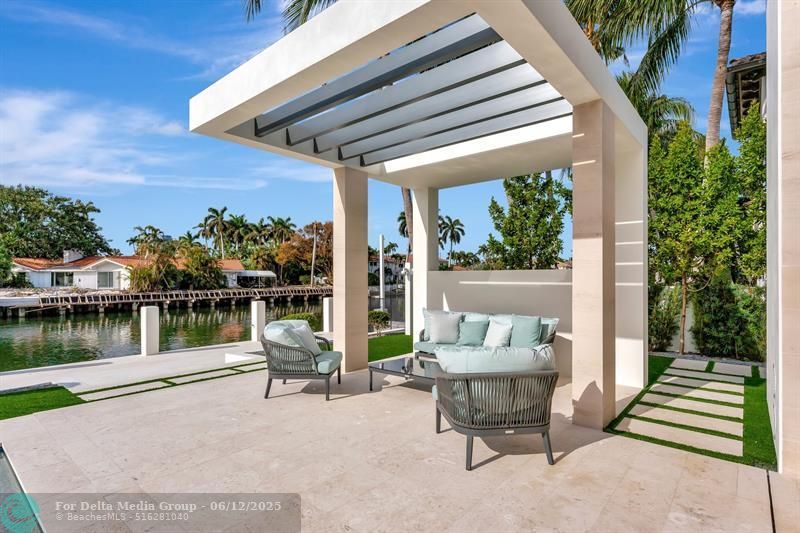 2560 Del Lago Dr, Fort Lauderdale, FL 33316 Photo