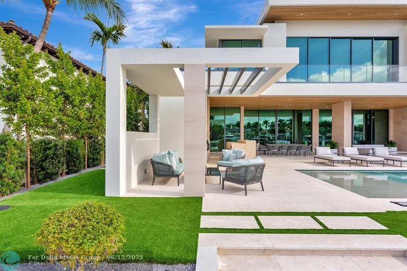 2560 Del Lago Dr, Fort Lauderdale, FL 33316 Photo