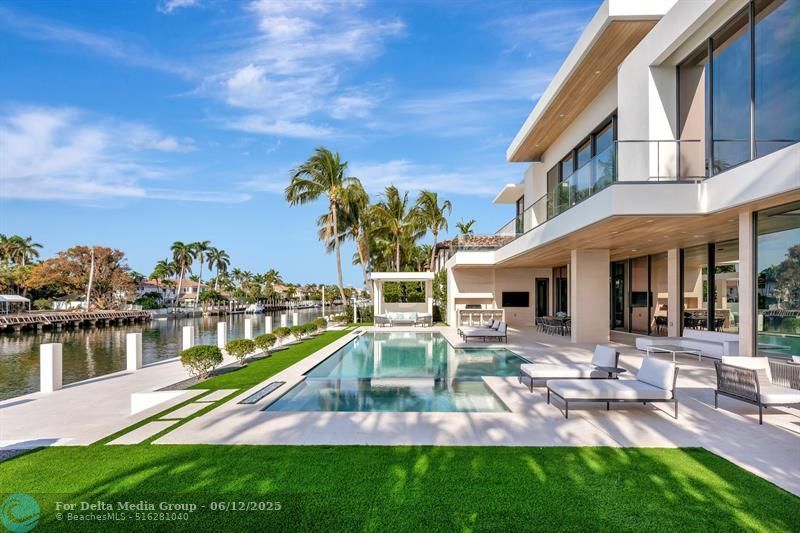 2560 Del Lago Dr, Fort Lauderdale, FL 33316 Photo