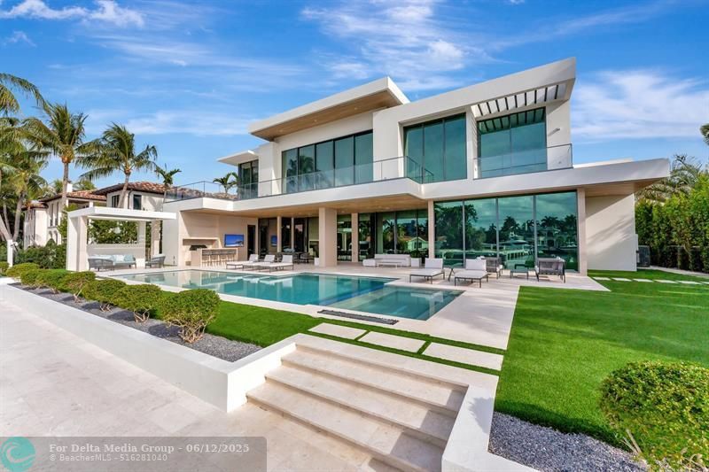 2560 Del Lago Dr, Fort Lauderdale, FL 33316 Photo