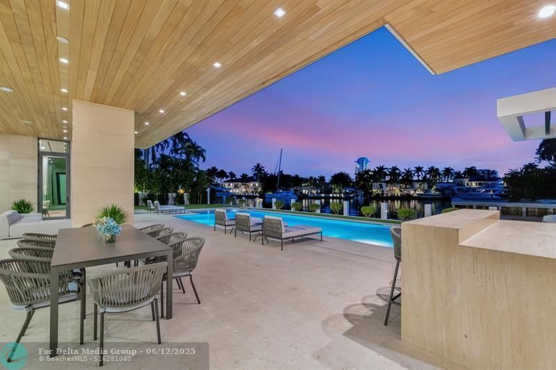 2560 Del Lago Dr, Fort Lauderdale, FL 33316 Photo