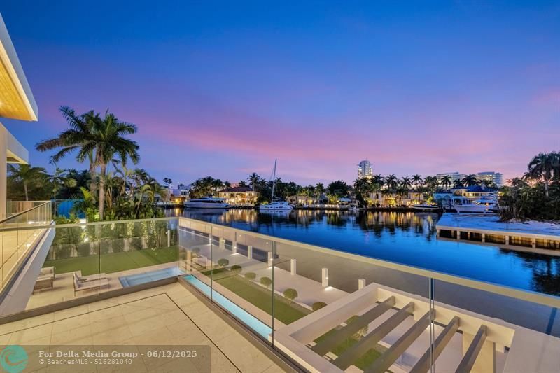 2560 Del Lago Dr, Fort Lauderdale, FL 33316 Photo