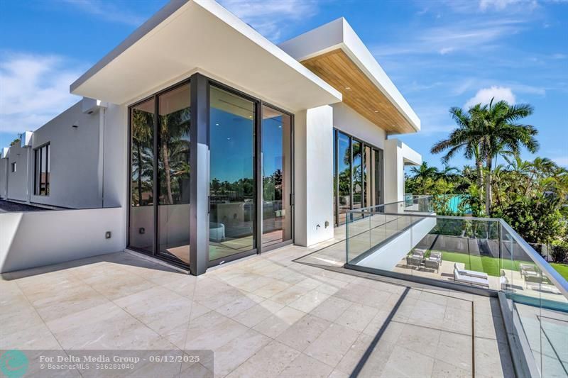 2560 Del Lago Dr, Fort Lauderdale, FL 33316 Photo