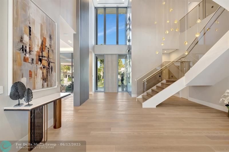 2560 Del Lago Dr, Fort Lauderdale, FL 33316 Photo