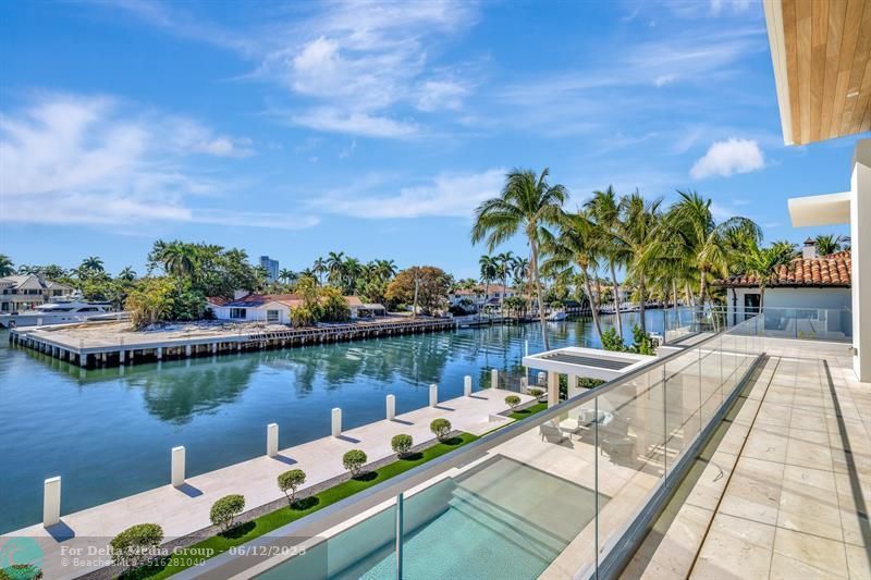 2560 Del Lago Dr, Fort Lauderdale, FL 33316 Photo