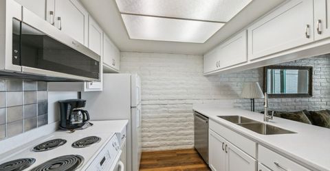439 Ala Wai Boulevard, Unit 140, South Lake Tahoe, CA 96150 Photo