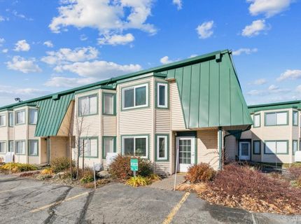 439 Ala Wai Boulevard, Unit 140, South Lake Tahoe, CA 96150 Photo