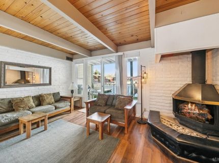 439 Ala Wai Boulevard, Unit 140, South Lake Tahoe, CA 96150 Photo