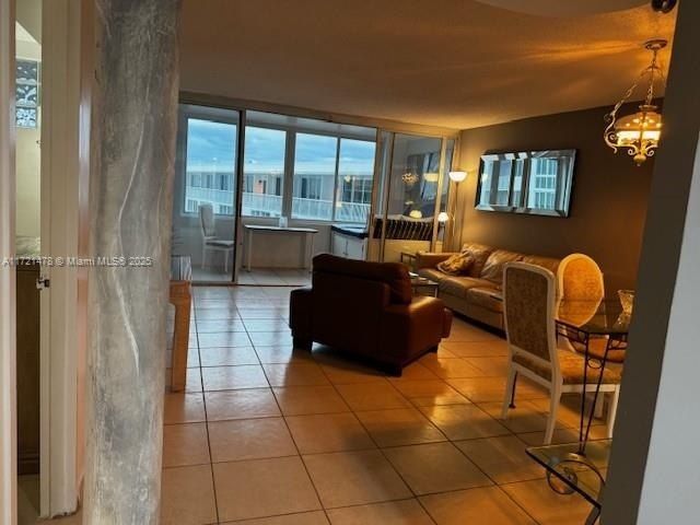 5401 Collins Ave, Unit 430, Miami Beach, FL 33140 Photo