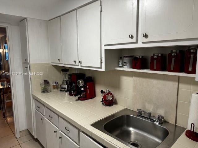 5401 Collins Ave, Unit 430, Miami Beach, FL 33140 Photo