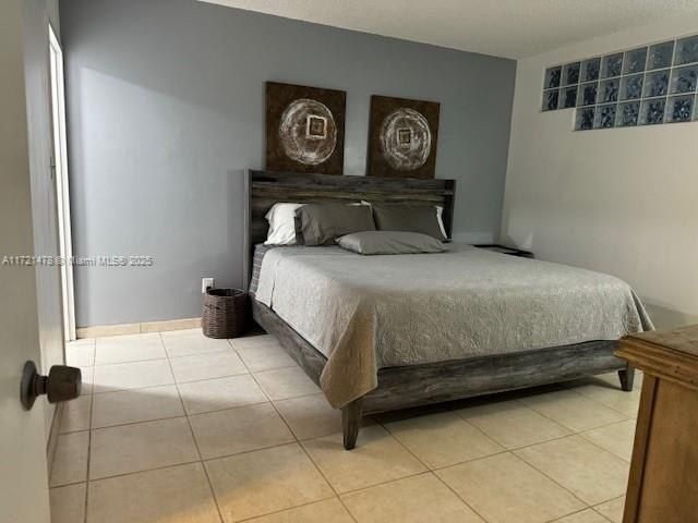 5401 Collins Ave, Unit 430, Miami Beach, FL 33140 Photo