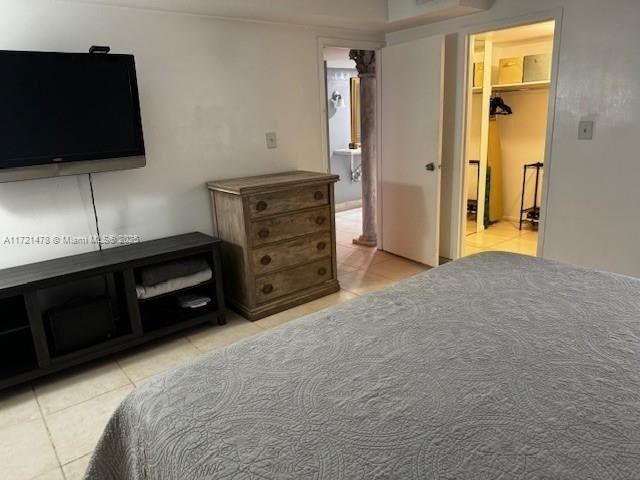 5401 Collins Ave, Unit 430, Miami Beach, FL 33140 Photo