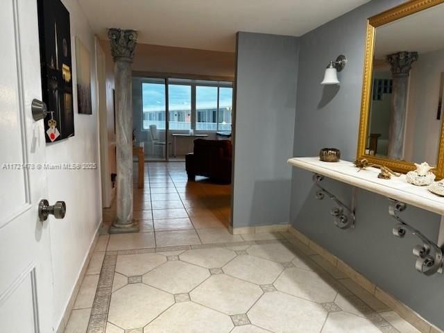 5401 Collins Ave, Unit 430, Miami Beach, FL 33140 Photo