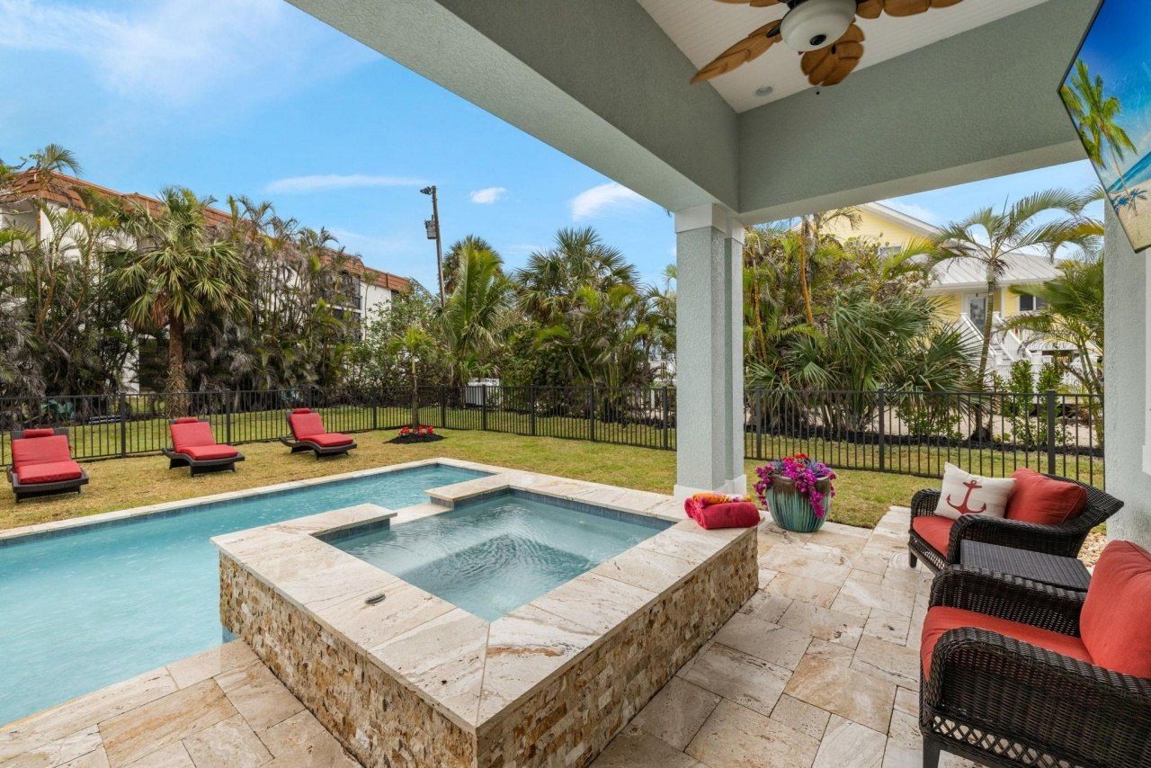 1114 Seagrape Ln, Sanibel, FL 33957 Photo