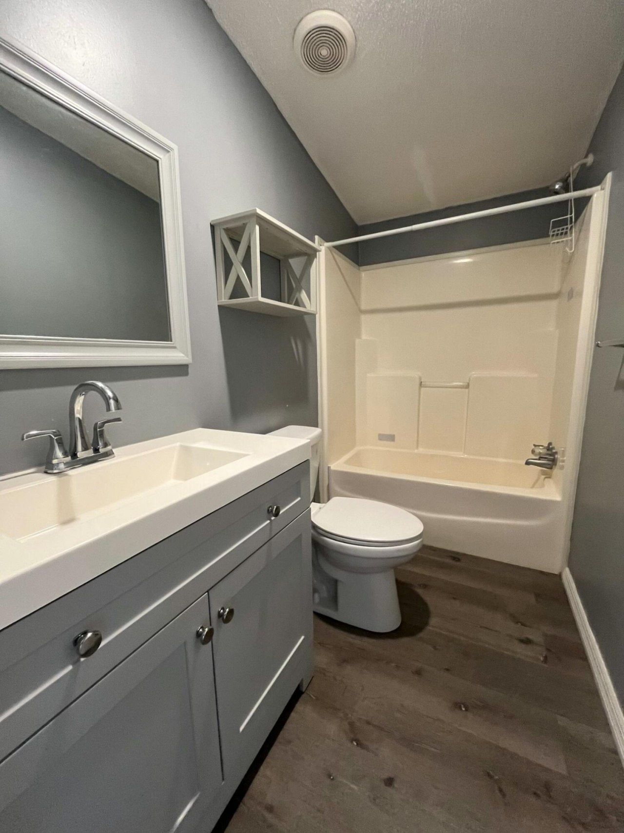 1580 NE Seneca Avenue, Stuart, FL 34994 Photo