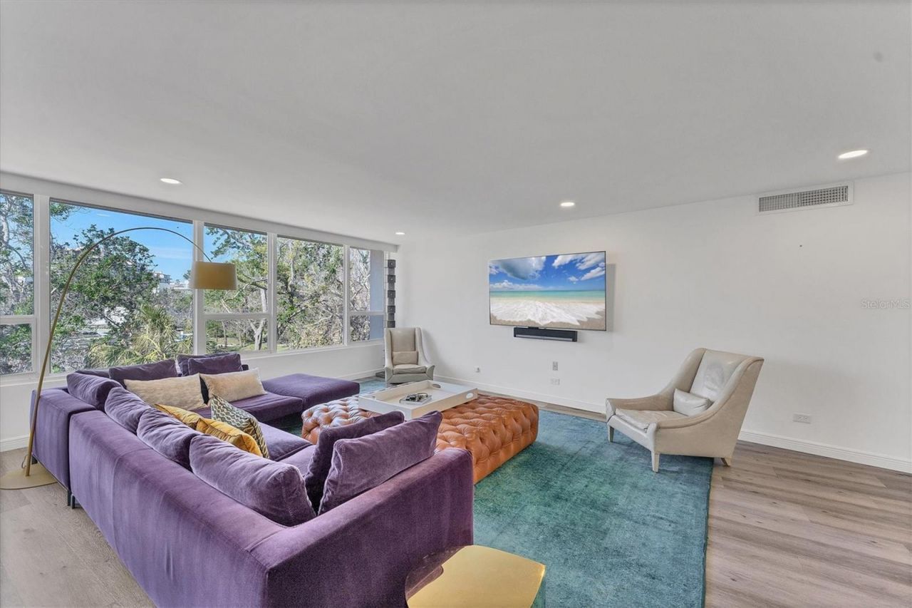 100 Sands Point Road, Unit 323, Longboat Key, FL 34228 Photo