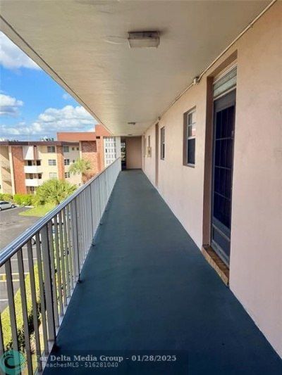 2800 NW 47th Terrace, Unit 403B, Lauderdale Lakes, FL 33313 Photo