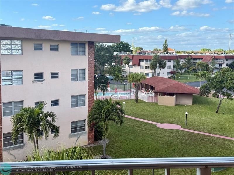 2800 NW 47th Terrace, Unit 403B, Lauderdale Lakes, FL 33313 Photo