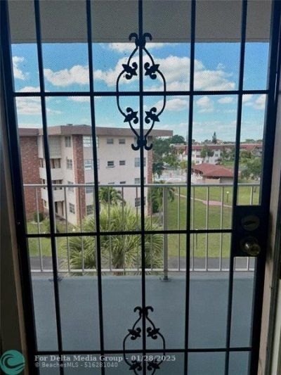 2800 NW 47th Terrace, Unit 403B, Lauderdale Lakes, FL 33313 Photo