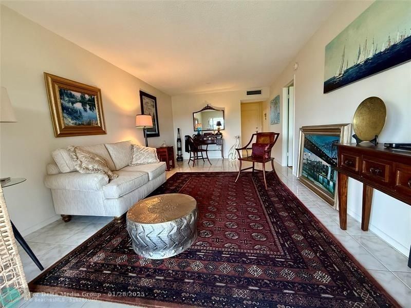 2800 NW 47th Terrace, Unit 403B, Lauderdale Lakes, FL 33313 Photo