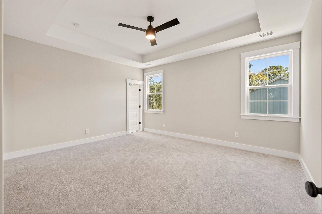 3893 James Bay Road Photo 16