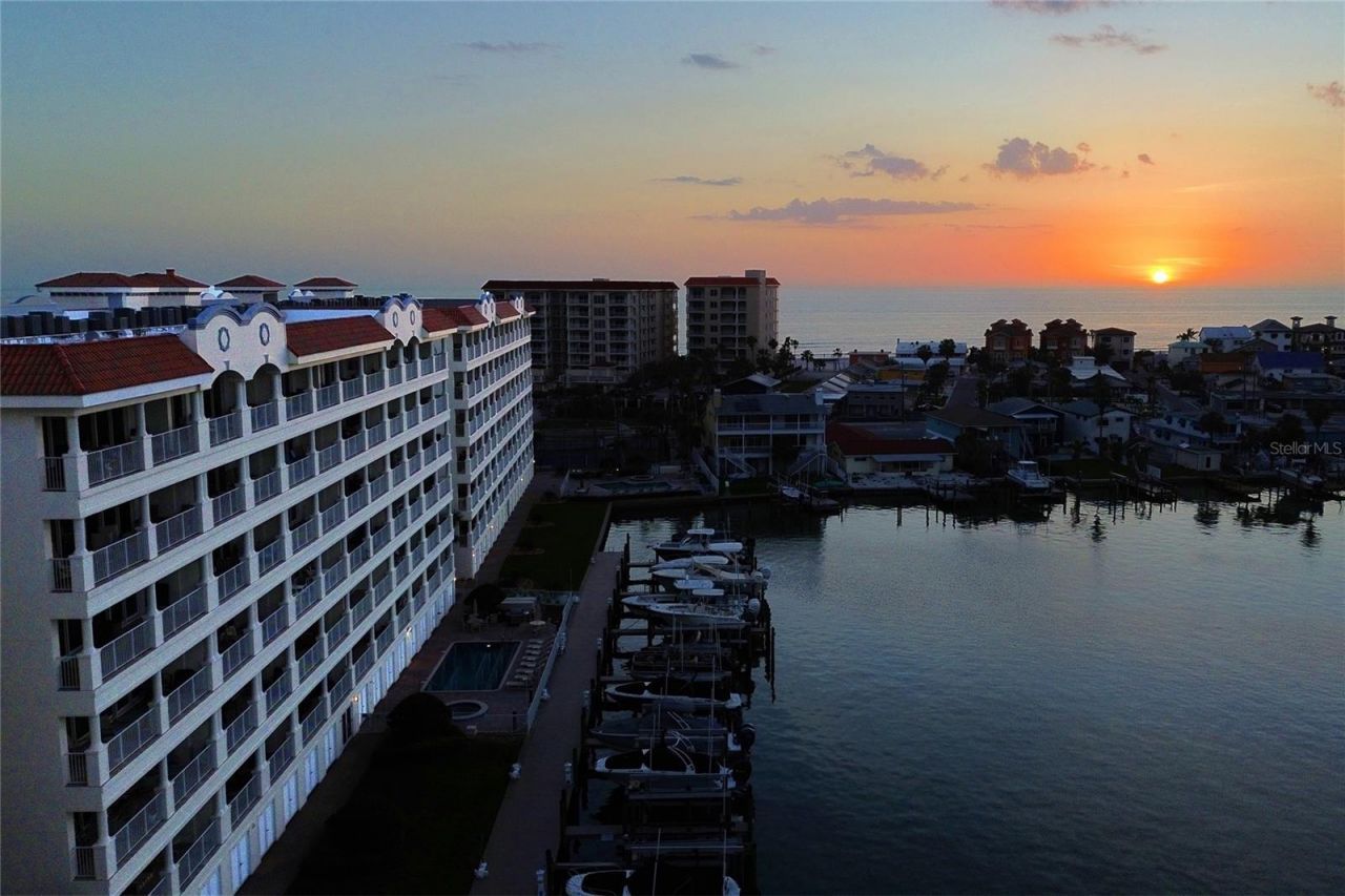 17717 Gulf Boulevard, Unit 601, Redington Shores, FL 33708 Photo