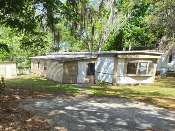 2107 HIALEAH AVENUE, LEESBURG, FL 34748