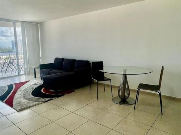 18031 Biscayne Blvd, Unit 1103, Aventura, FL 33160