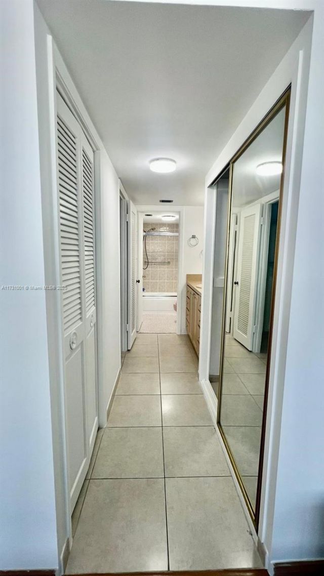 18031 Biscayne Blvd, Unit 1103, Aventura, FL 33160 Photo