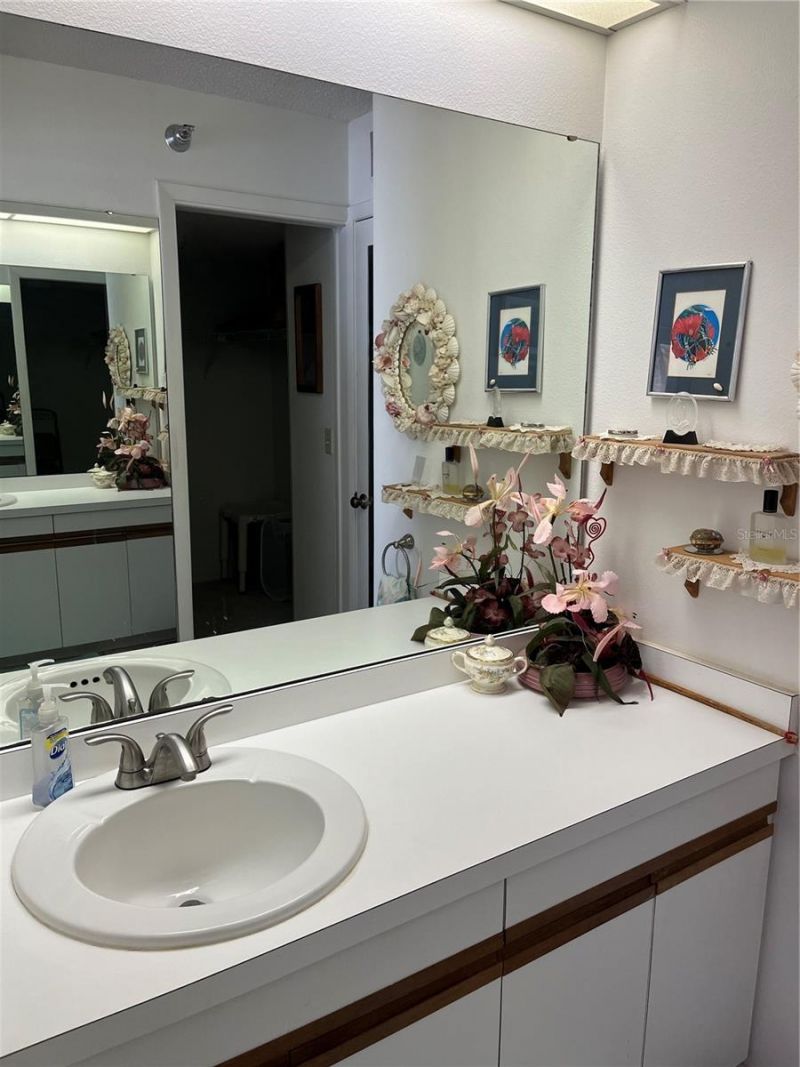 6304 Pointe West Boulevard, Unit A203, Bradenton, FL 34209 Photo